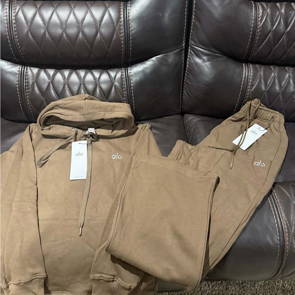 Alo Brown Hoodie and high waisted pants wide leg. Size Medium